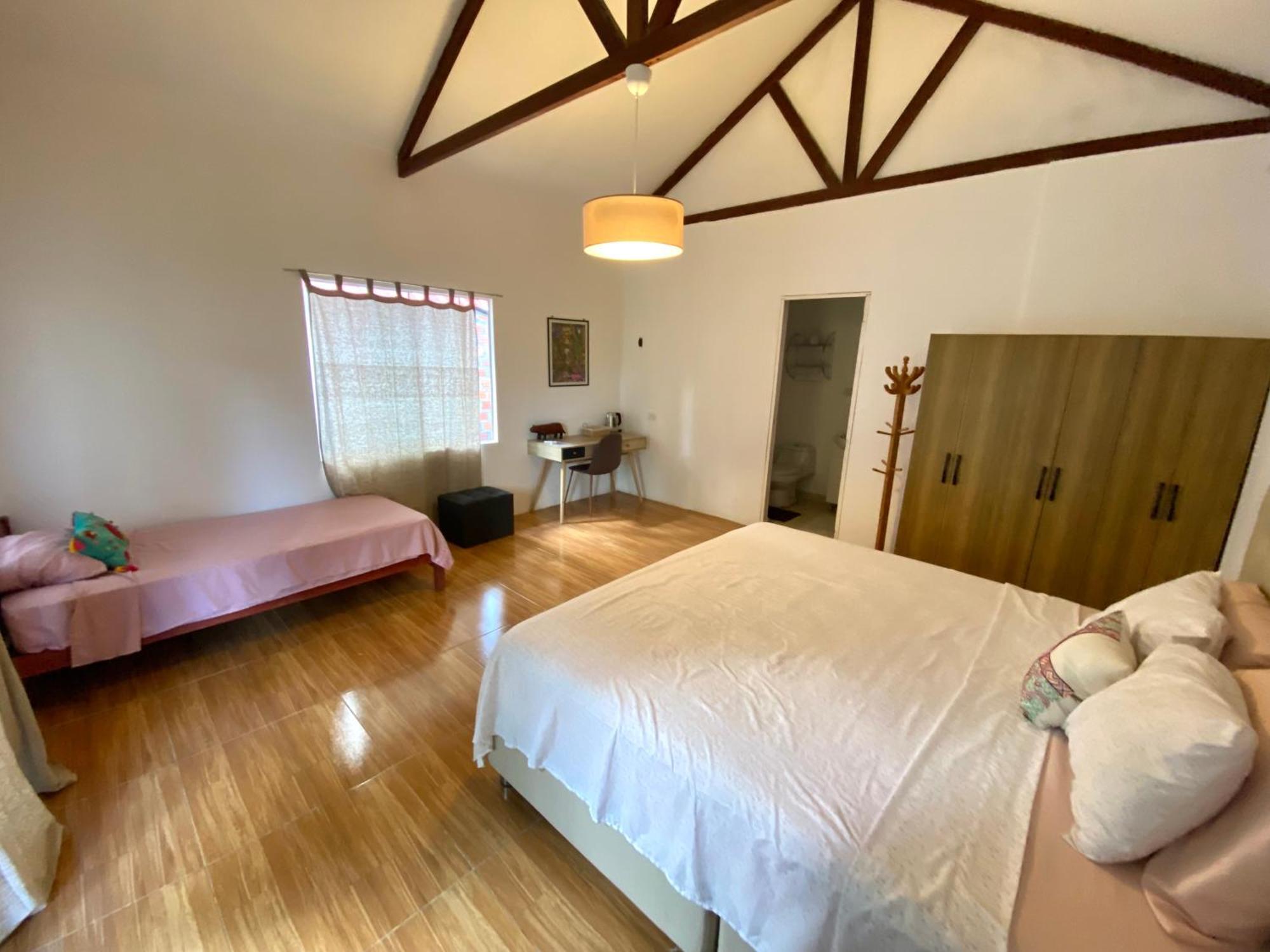 Chaikoni Lodge *